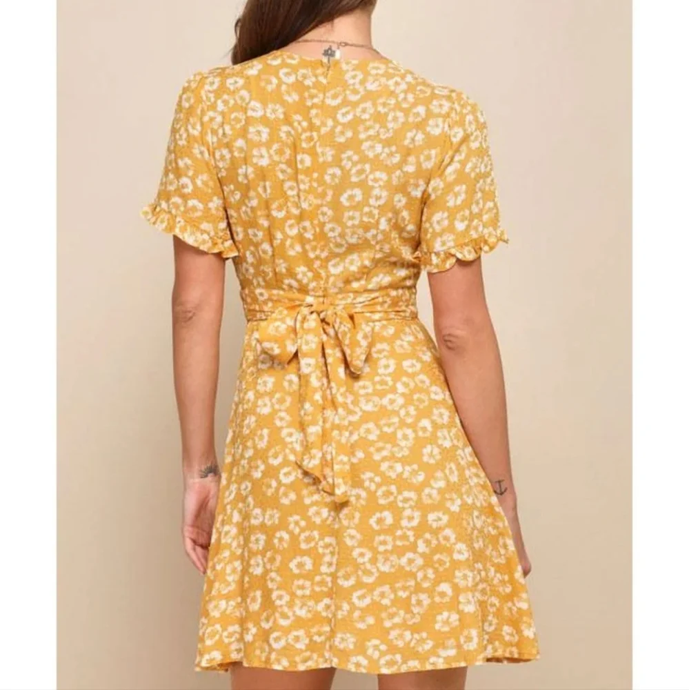Lulu's Yellow Floral Mini Dress - Picture 4 of 9